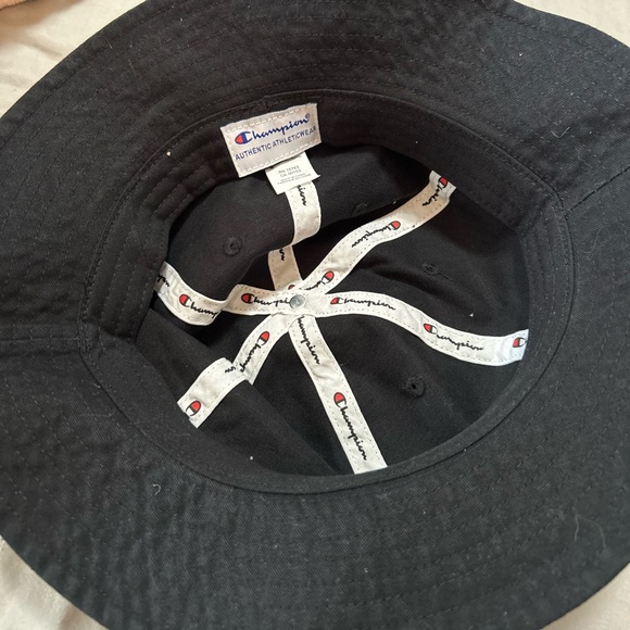 Champion Bucket Hat NWT - Picture 2 of 2